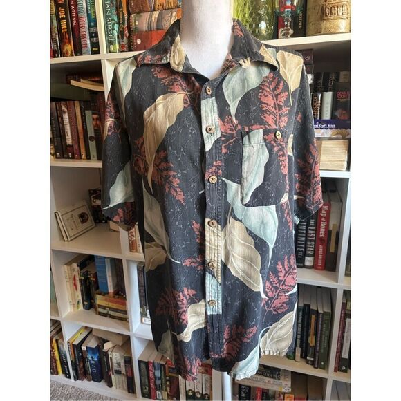 Island Republic 100% Silk Men's Hawaiian Shirt - Picture 1 of 5